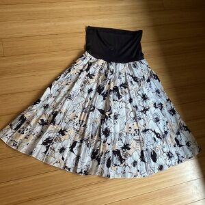 Wonderful Maternity Floral A - Line Skirt - Size S